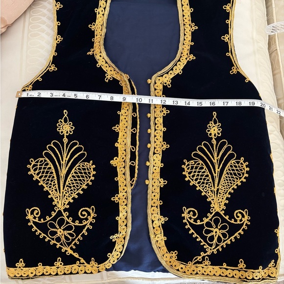 Elegant Navy and Gold Embroidered Vest - Picture 4 of 4